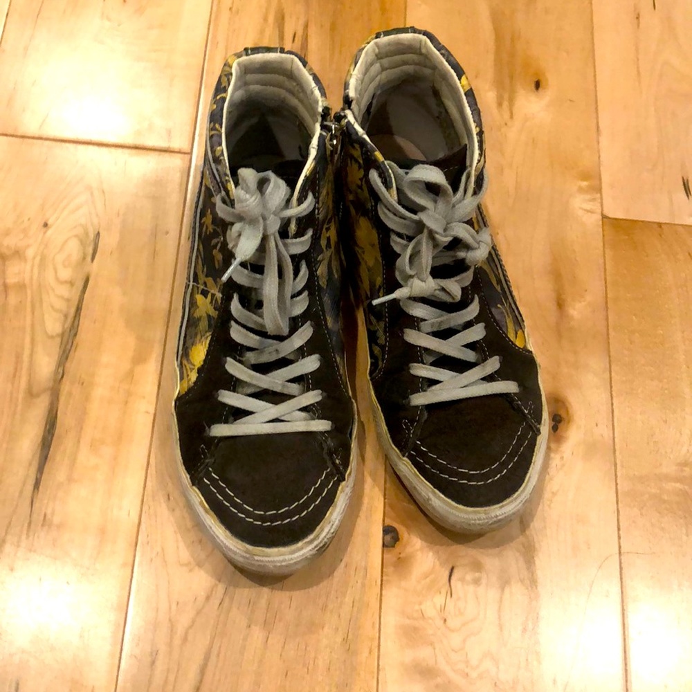 Golden Goose